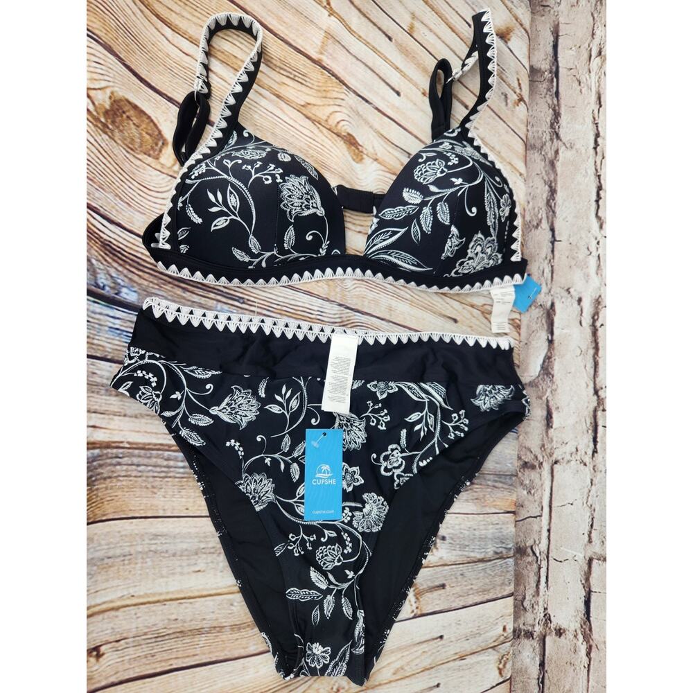 Cupshe Black & White Floral Trim Bikini Set